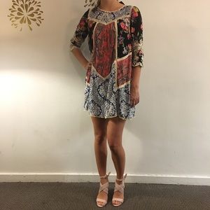Floral Anthropologie long sleeved shift dress